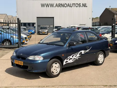 Hyundai Excel 1.3i LS Esprit, APK TOT 27-03-27, STUURBEKRACHTIGING, GLAZEN KANTELDAK, TREKHAAK, WEGE