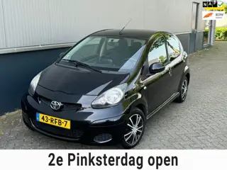 Toyota Aygo 1.0-12V Comfort Navigator Airco Nieuwe apk lage kilometer