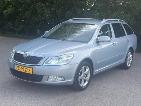 Skoda Octavia Combi 1.2 TSI Elegance Business Line Automaat! 196DKM! NAP! 2011!