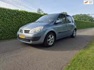 Renault Scénic 2.0-16V Dynamique Comfort