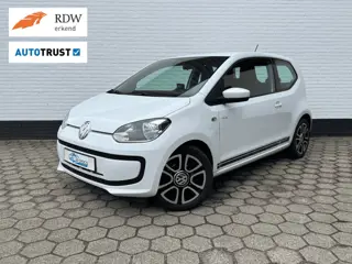 Volkswagen Up! 1.0 Club Up! l NAVI l CRUISE l PDC l FENDER