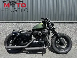 Harley-Davidson XL 1200 C CUSTOM (bj 2004)
