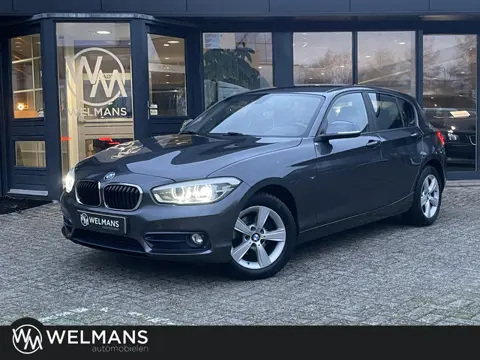 BMW 1-serie 118i Sport Automaat | Sportstoelen | Navi groot | Orig NL