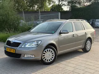 Skoda Octavia Combi 1.4 TSI Greentech Elegance Business Line