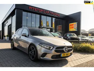 Mercedes-Benz A-klasse 180 AMG velgen, Pano, Carplay, NL Auto, Camera, Topstaat!