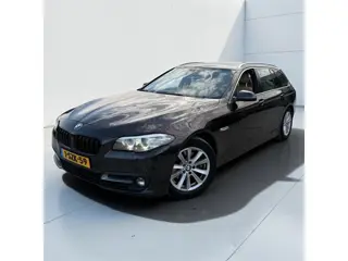 BMW 5-serie Touring 520i Business Xenon NAVI LED