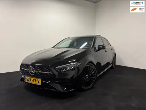 Mercedes-Benz A 200 D | AMG PANO SFEER KEYLESS DLR OND