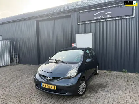 Toyota Aygo 1.0-12V +