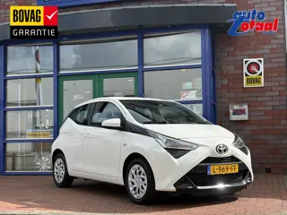 Toyota Aygo 1.0 VVT-i x-play | Airco Apple | Carplay/Android Auto