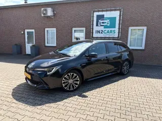 Toyota Corolla Touring Sports 2.0 Hybrid Style *All-weather banden*
