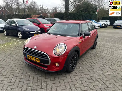 Mini Mini 1.2 One Business , navigatie
