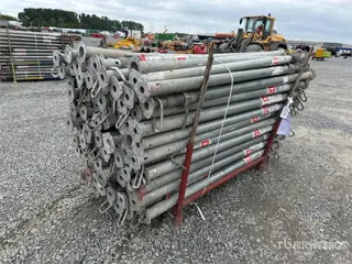 QUANTITY of (107) Hunnibeck Props Scaffolding
