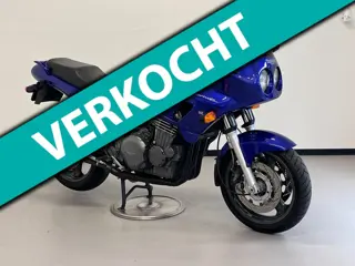 Triumph Tour Sprint 900