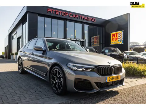 BMW 5-serie 530e, M-Sport, Head-Up, 1e eigenaar, NL Auto, HiFi, Sfeerverlichting!