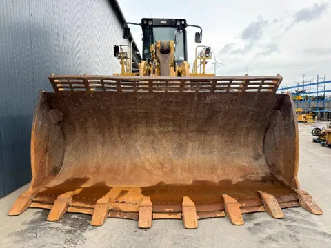 Cat 990H (bj 2007)