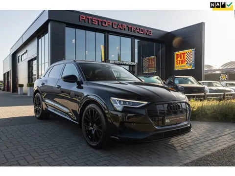 Audi E-tron 55 quattro Advanced S edition 95 kWh, Black Pack, Pano, 21 inch, Luchtvering!