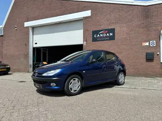 Peugeot 206 1.4 Gentry | Automaat | Airco | Elektrische Ramen