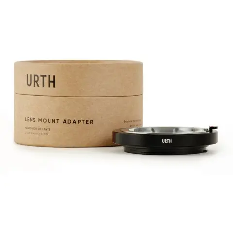 Urth Lens Mount Adapter: Compatible with Leica M Lens To Canon RF Camera Body