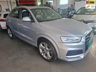 Audi Q3 2.0 TFSI quattro S-Line Trekhaak Camera Side Assist Leren int.