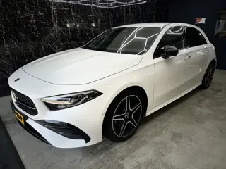 Mercedes-Benz A-Klasse 180 AMG Line (bj 2024, automaat)