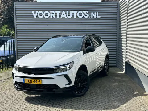 Opel Grandland 1.2 Turbo GS LINE Automaat | Navigatie | 360 Camera | LMV 18" | Parkeersensoren | Vir
