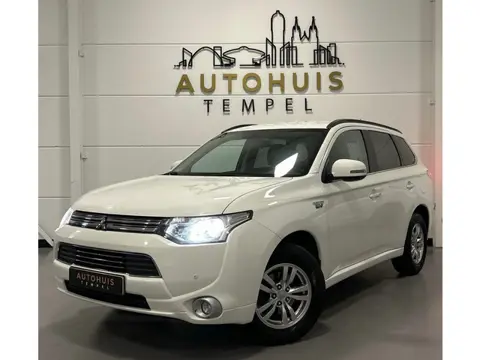 Mitsubishi Outlander 2.0 PHEV Business Edition Automaat Nap Navi Cruise Leder/Stof Parkeersensoren