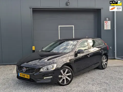 Volvo V60 2.4 D6 AWD Plug-In Hybrid Momentum