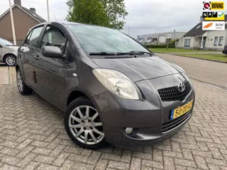 Toyota Yaris 1.3 VVTi Sol Airco, Leer, Nieuwe APK