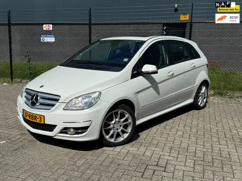 Mercedes-Benz B-klasse 160 Business Class |Panoramadak| |CruiseControl| |Airco| |Trekhaak|