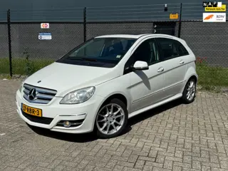 Mercedes-Benz B-klasse 160 Business Class |Panoramadak| |CruiseControl| |Airco| |Trekhaak|