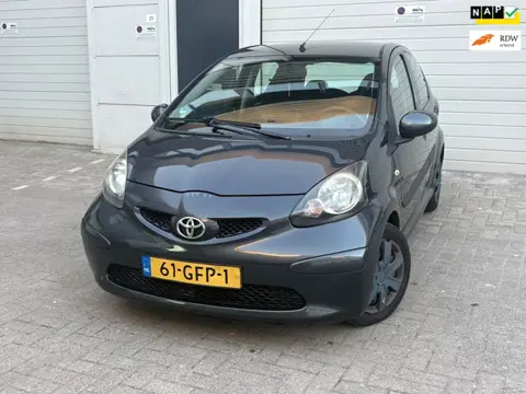 Toyota Aygo 1.0-12V +