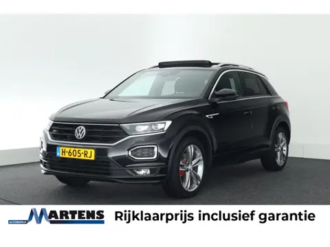 Volkswagen T-Roc 1.5 TSI 150pk DSG R-Line Sport Trekhaak Led Virtual Cockpit Navigatie Panoramadak