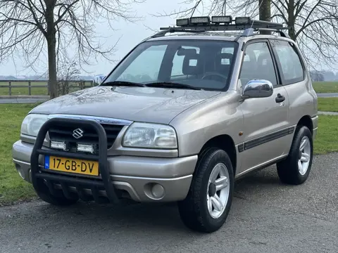 Suzuki Grand Vitara 2.0 Metal Top NAP * 4X4 (bj 2000)