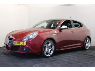 Alfa Romeo Giulietta 1.7 TBi Quadrifoglio Verde (bj 2011)