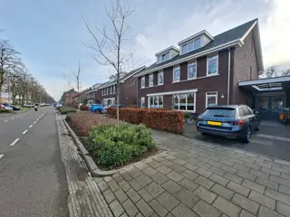 Woning aan de Johan van Oldenbarneveltlaan te Zeist