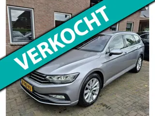 Volkswagen Passat Variant 1.5 TSI Business +. 100 % onderhouden & zeer luxe o.a. camera, navi, cruis