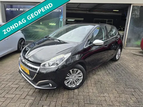 Peugeot 208 1.2 110PK Allure | AUTOMAAT | NW DISTR RIEM | 12MND GARANTIE | NL AUTO | CRUISE | NAVI |