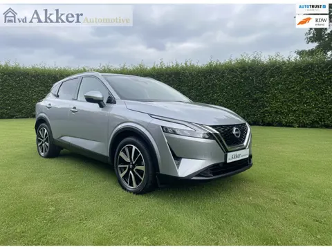 Nissan Qashqai 1.3 MHEV Hybrid Design Pack I Pano I 19" I Vol dealer I ACC I Camera I Keyless I
