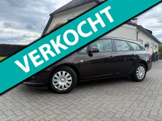 Opel Astra Sports Tourer 1.4 Turbo Berlin / Bj: 2013 / N.A.P