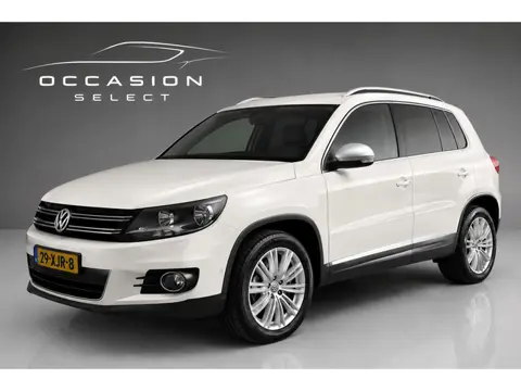 Volkswagen Tiguan 1.4 TSI R-Line Edition | Automaat | 1e Eigenaar | Stoelverwarming | Navi | Cruise 