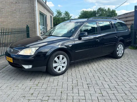 Ford Mondeo Wagon 1.8-16V Trend | 1st eigenaar | lange apk | trekhaak | airco !