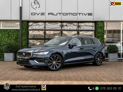 Volvo V60 2.0 T6 Plug-in hybrid AWD Core Bright | LED | Trekhaak | BTW |