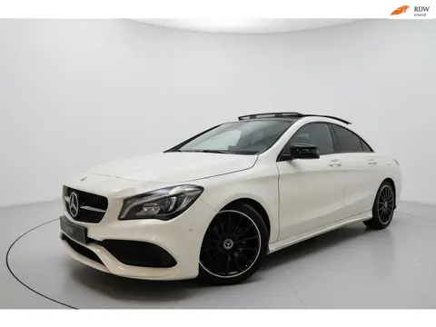 Mercedes-Benz CLA-klasse 180 AMG PANO NIGHT SFEER KEYLESS