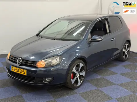 Volkswagen Golf 1.4 TSI Highline / MULTIEMEDIA-NAVI / NETTE AUTO / RIJDT SCHAKELT GOED