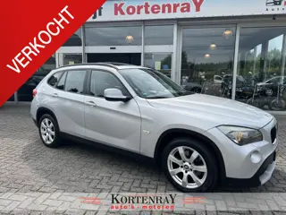BMW X1 sDrive18i  Panorama,Schuif/kanteldak,NAVI, Nw distributie, Nw Apk enz!!