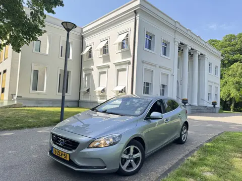 Volvo V40 1.6 T3 OCEAN RACE, ADAPTIVE CRUISE CONTROL
