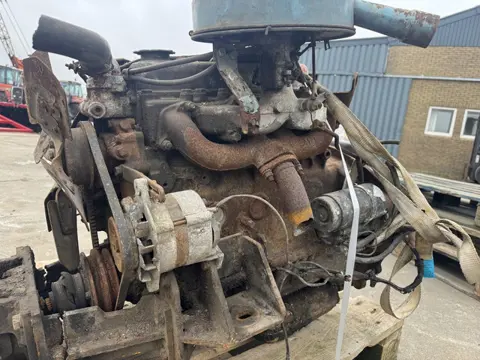 Isuzu Motor 2.4 liter