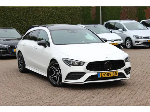 Mercedes-Benz CLA-Klasse Shooting Brake 250 4MATIC Premium / AMG Diffuser / Panoramadak / 360Camera 