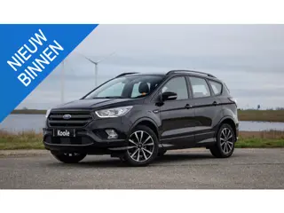 Ford Kuga 1.5 EcoBoost ST Line CAMERA / CARPLAY / TREKHAAK / 2000 KG / STOEVERWRMING / 150 PK