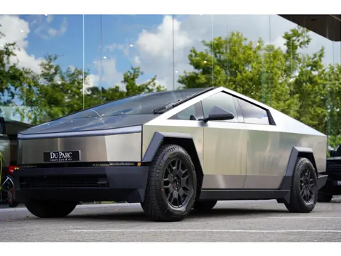 Tesla CYBERTRUCK AWD 100 kWh DIRECT AVAILABLE